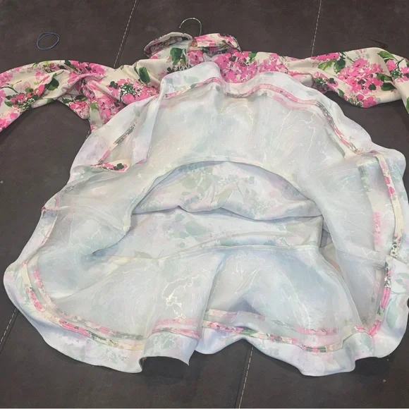 Tuckernuck Callahan Shirtdress Small Pink Hydrangea Ruffle Hem Floral - Small - Picture 9 of 9